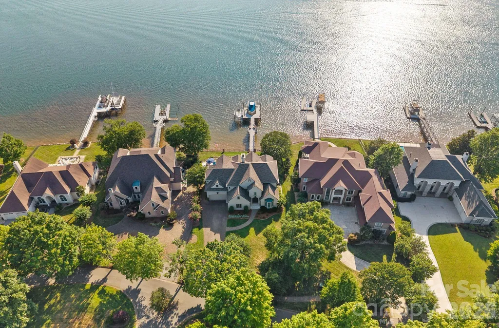 3423 Governors Island Drive Denver NC 28037