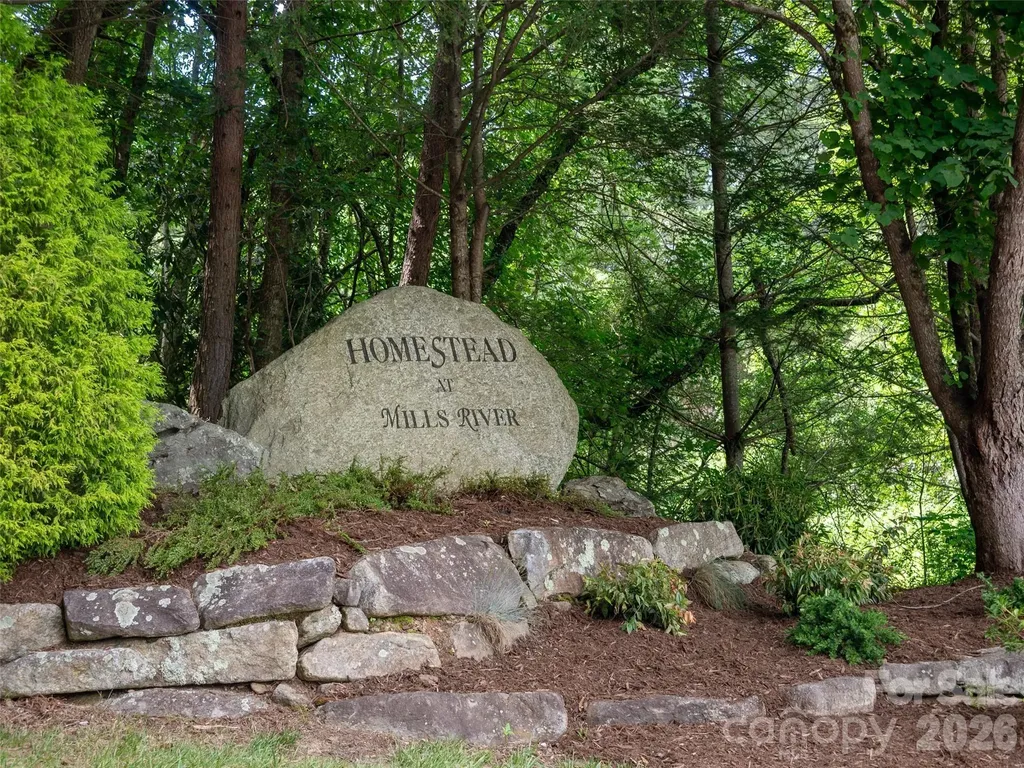 71 Yellow Wood Lane Horse Shoe NC 28742