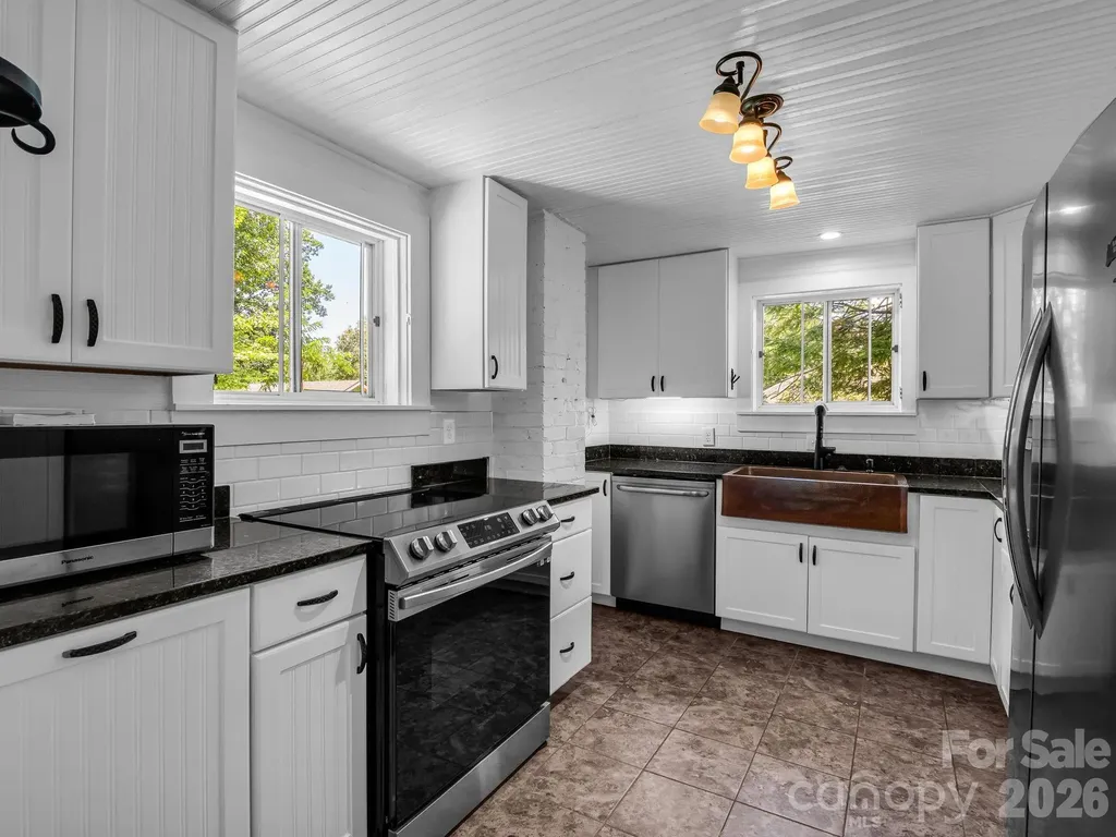808 Montreat Road Black Mountain NC 28711