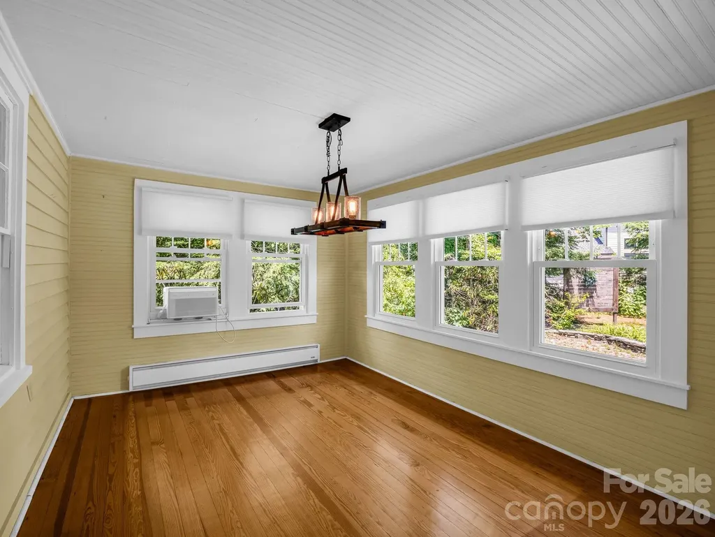 808 Montreat Road Black Mountain NC 28711