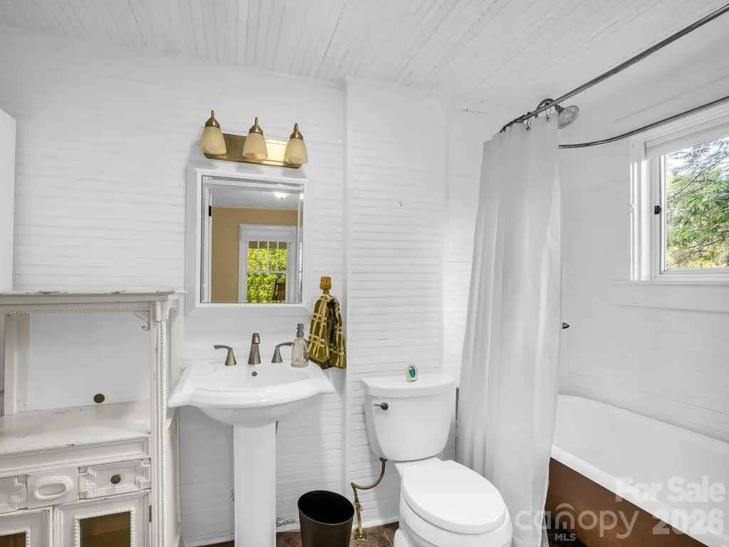 808 Montreat Road Black Mountain NC 28711