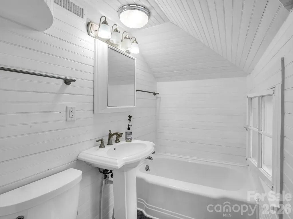808 Montreat Road Black Mountain NC 28711