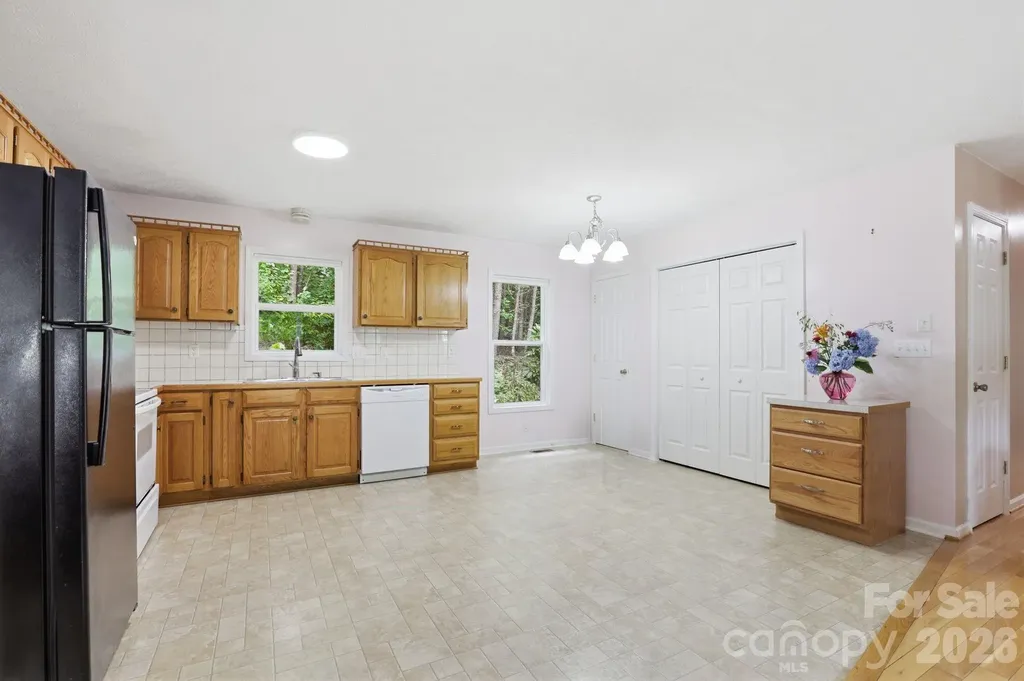 15 Valley Street Granite Falls NC 28630