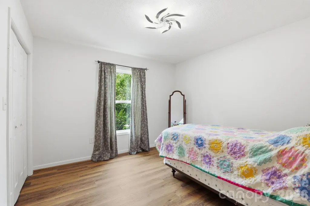 15 Valley Street Granite Falls NC 28630