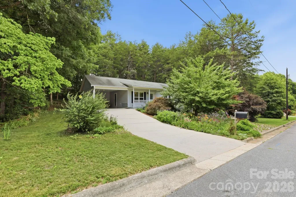 15 Valley Street Granite Falls NC 28630