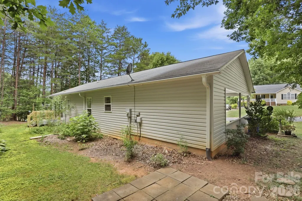 15 Valley Street Granite Falls NC 28630