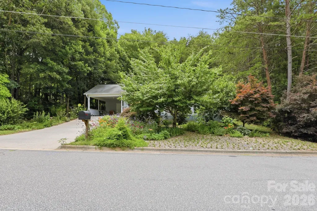 15 Valley Street Granite Falls NC 28630