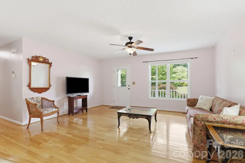 15 Valley Street Granite Falls NC 28630