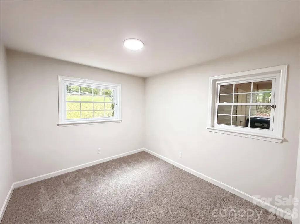 2200 Fair Forest Drive Matthews NC 28105
