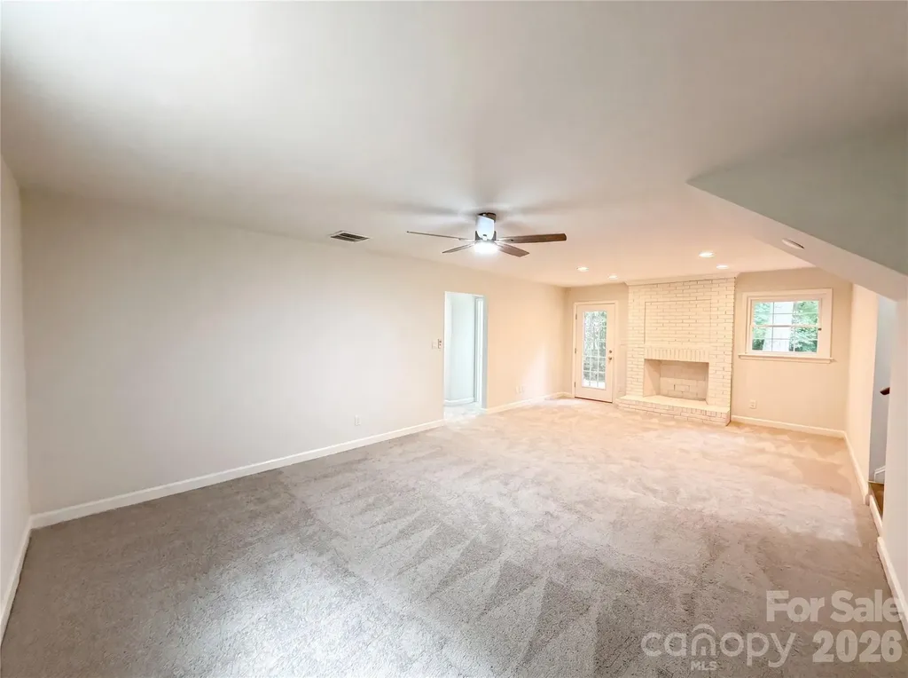 2200 Fair Forest Drive Matthews NC 28105