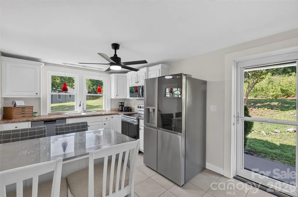 106 Lake Drive Hickory NC 28601
