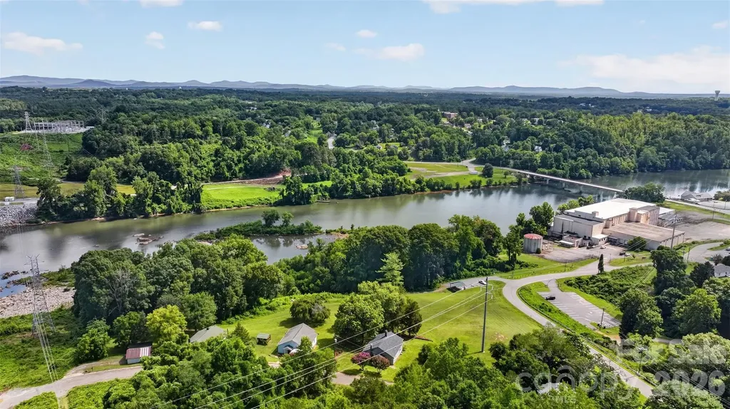 106 Lake Drive Hickory NC 28601