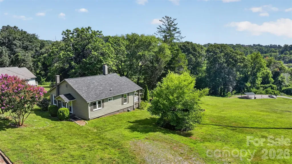 106 Lake Drive Hickory NC 28601