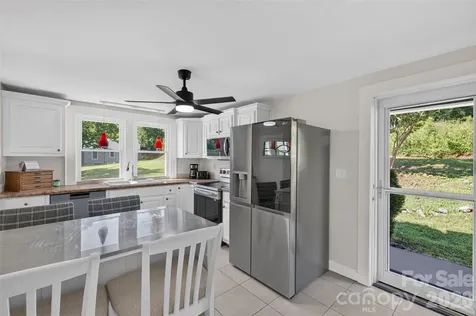 106 Lake Drive Hickory NC 28601