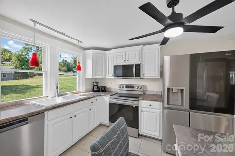 106 Lake Drive Hickory NC 28601