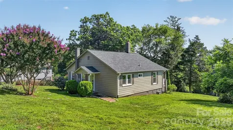 106 Lake Drive Hickory NC 28601
