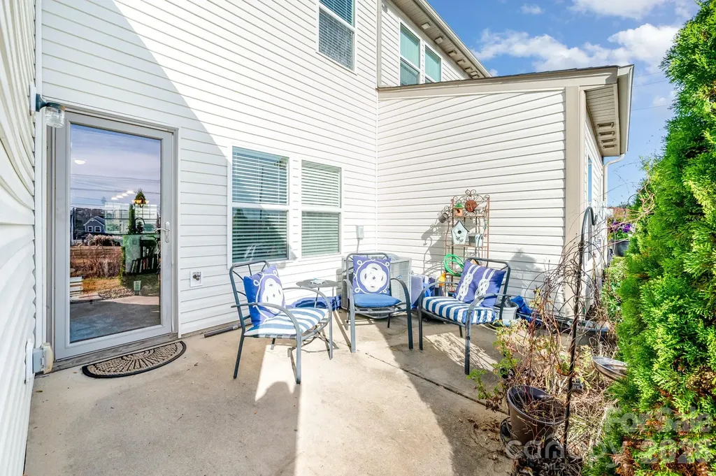 104 Blackstone Court Statesville NC 28677