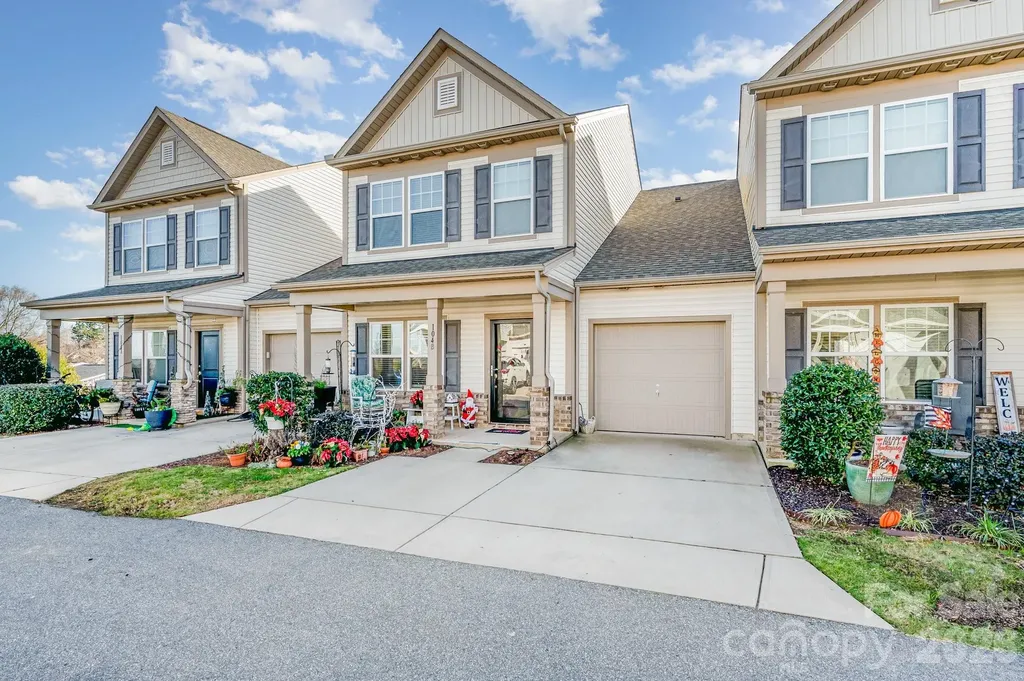 104 Blackstone Court Statesville NC 28677
