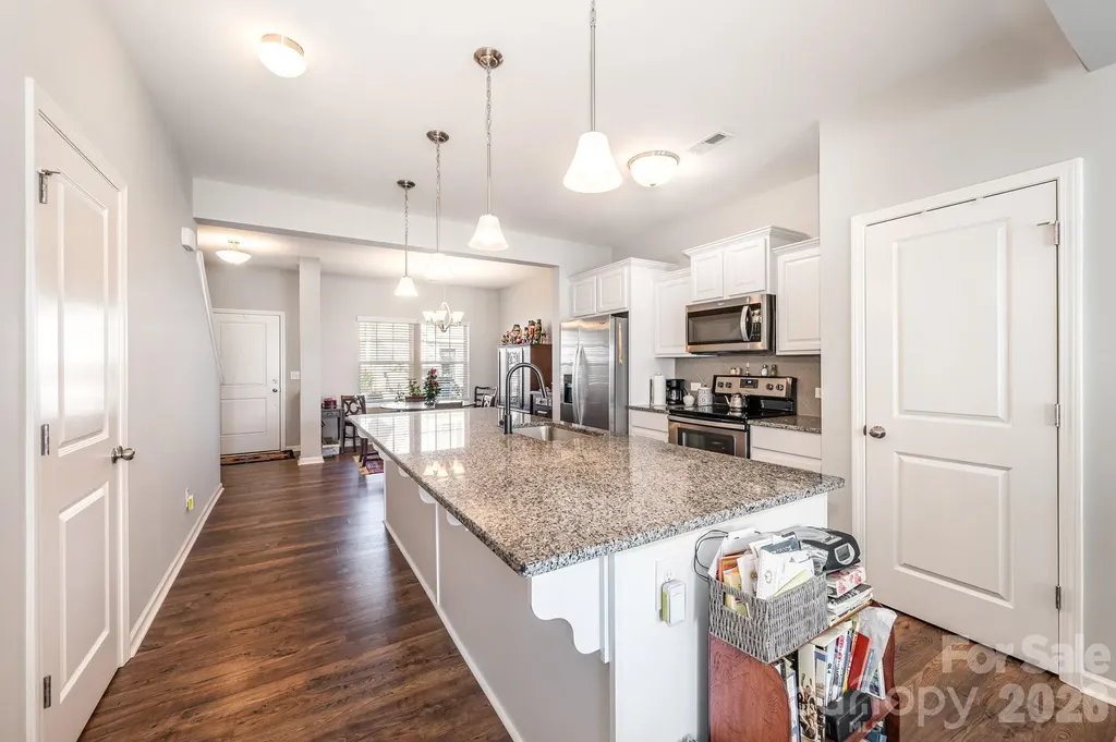 104 Blackstone Court Statesville NC 28677