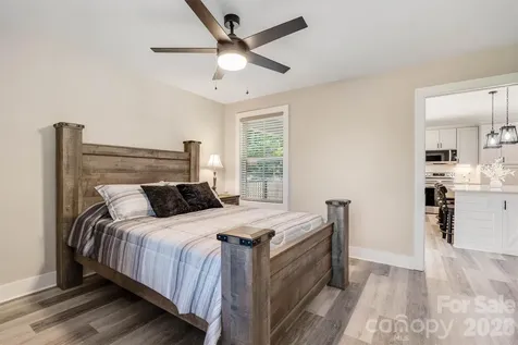 1203 Summerhill Street SW Lenoir NC 28645