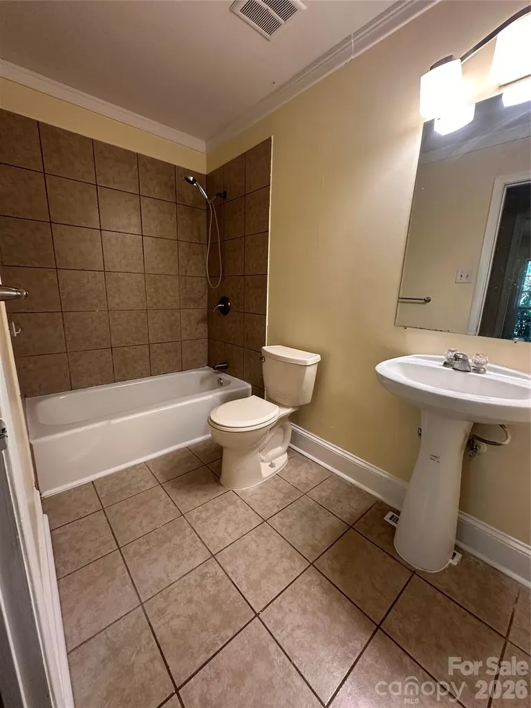 5836 Lebanon Road Charlotte NC 28227