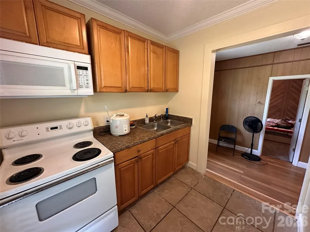 5836 Lebanon Road Charlotte NC 28227