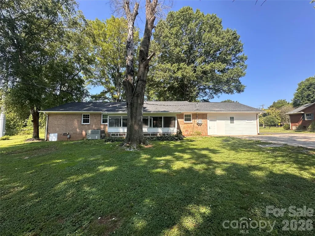 5836 Lebanon Road Charlotte NC 28227