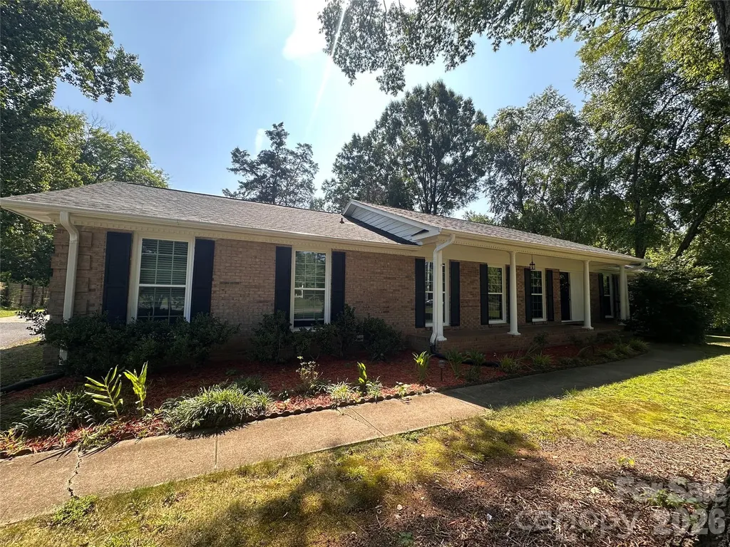 5836 Lebanon Road Charlotte NC 28227