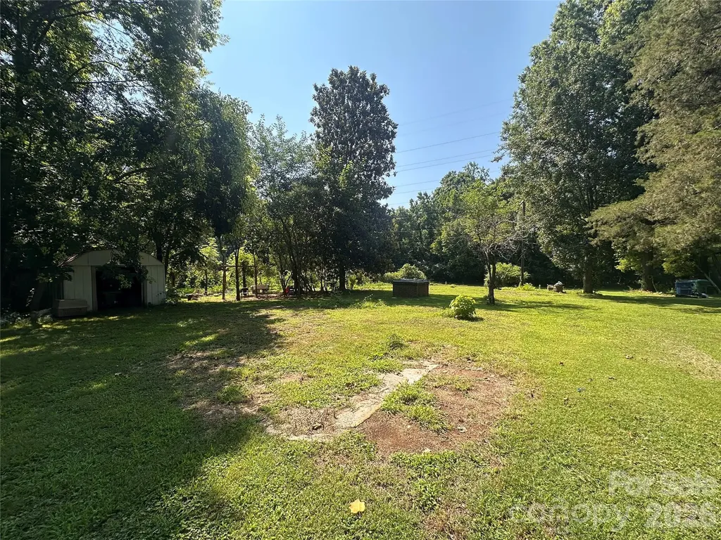 5836 Lebanon Road Charlotte NC 28227