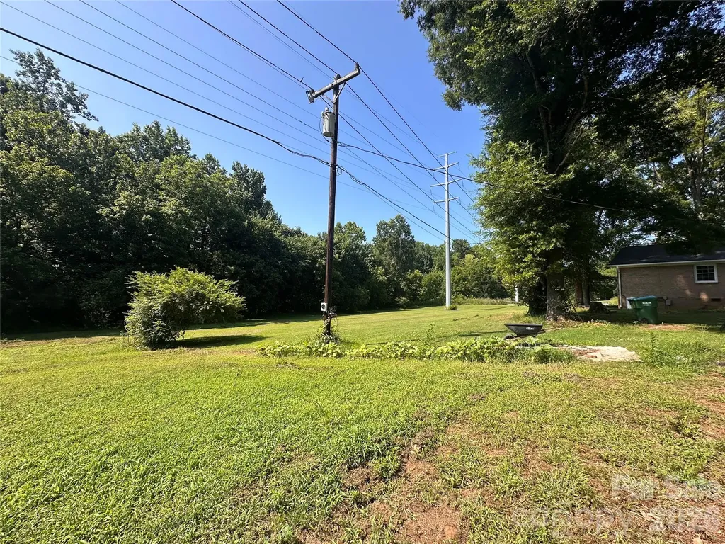 5836 Lebanon Road Charlotte NC 28227