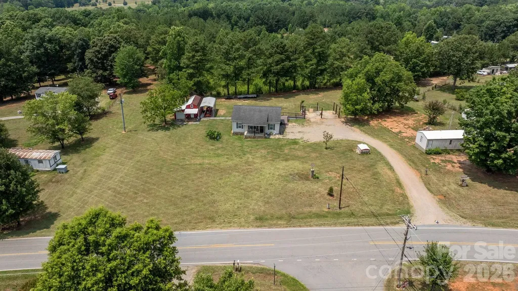 649 Springs East Road Lincolnton NC 28092