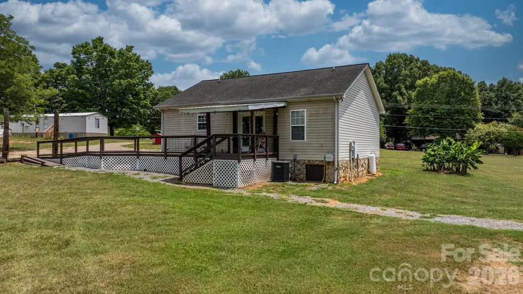 649 Springs East Road Lincolnton NC 28092