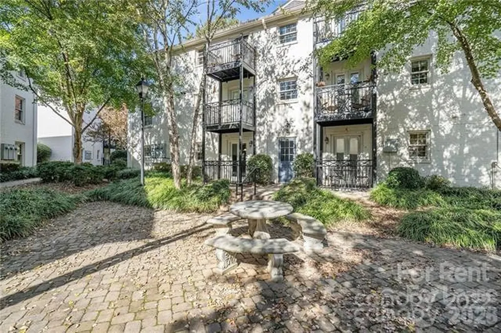 4917 Park Road Charlotte NC 28209