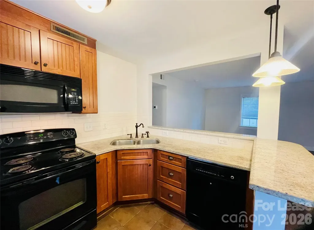 4917 Park Road Charlotte NC 28209