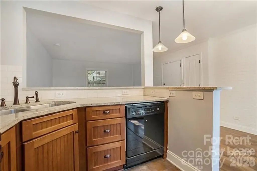 4917 Park Road Charlotte NC 28209