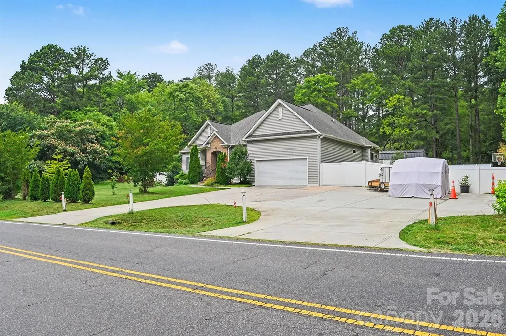 7015 Mt Holly Huntersville Road Charlotte NC 28216