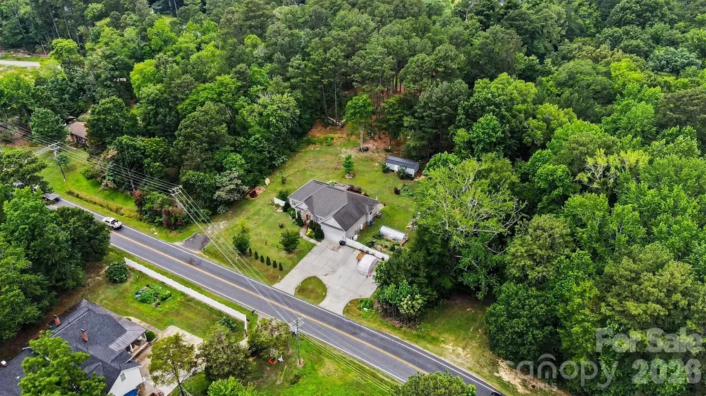 7015 Mt Holly Huntersville Road Charlotte NC 28216