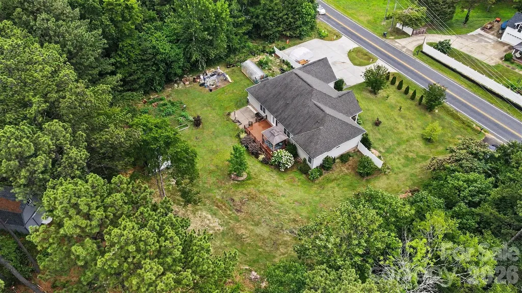 7015 Mt Holly Huntersville Road Charlotte NC 28216