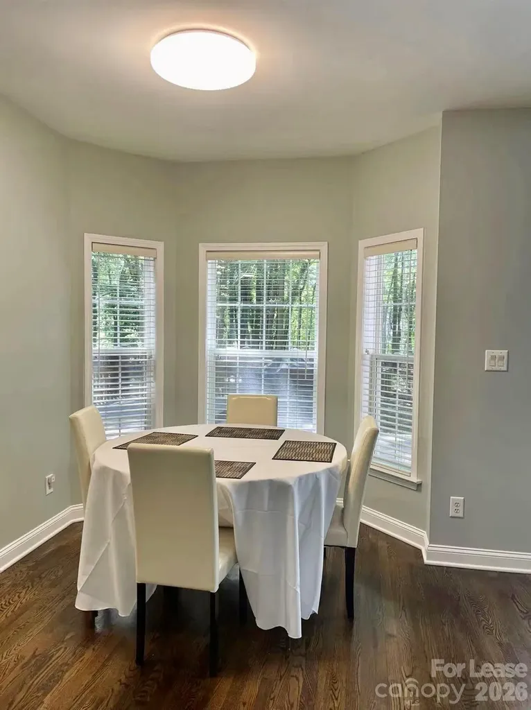 6025 Oakridge Court Matthews NC 28104