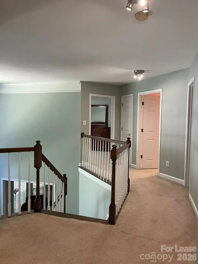 6025 Oakridge Court Matthews NC 28104