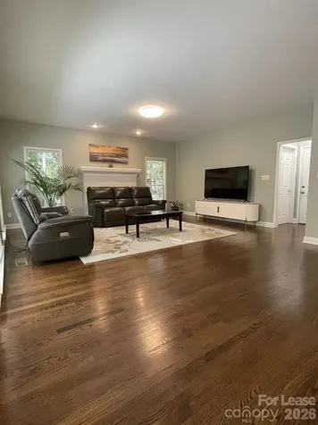 6025 Oakridge Court Matthews NC 28104