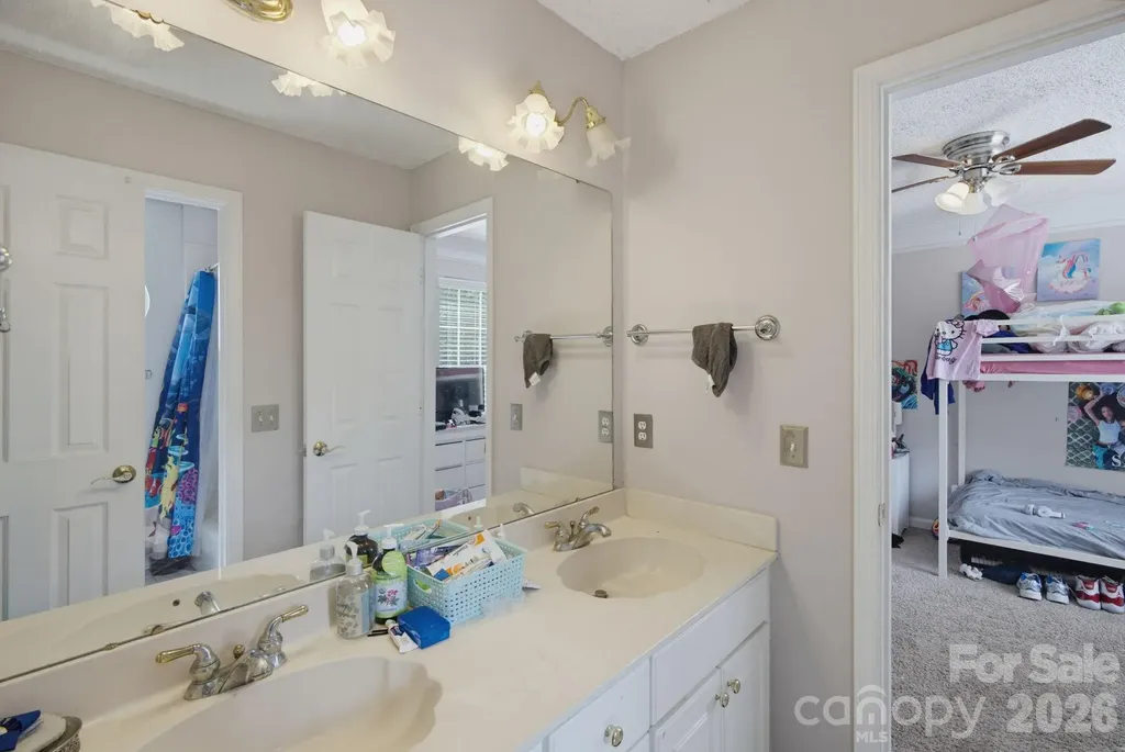 12222 Old Timber Road Charlotte NC 28269
