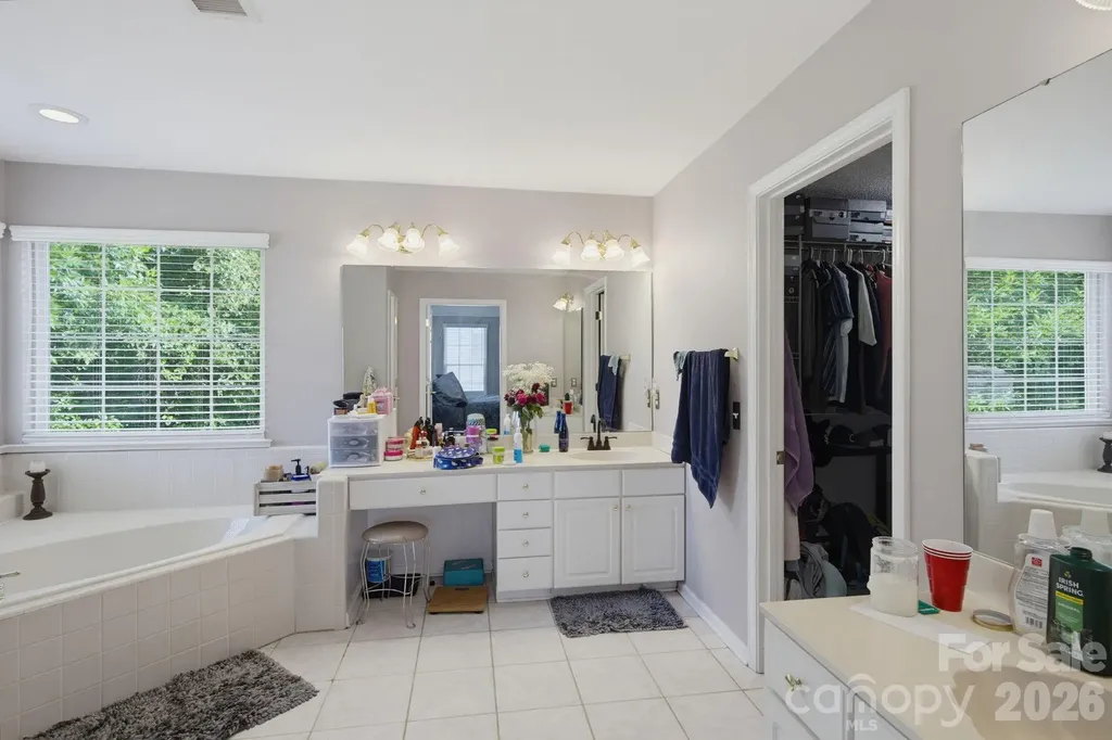 12222 Old Timber Road Charlotte NC 28269