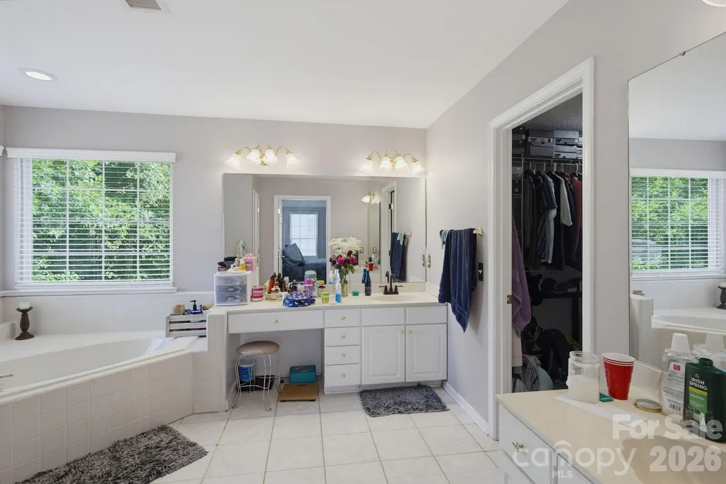 12222 Old Timber Road Charlotte NC 28269