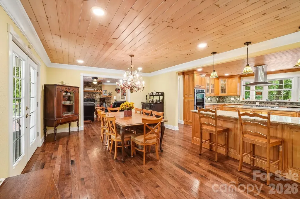671 Trillium Lane Mars Hill NC 28754