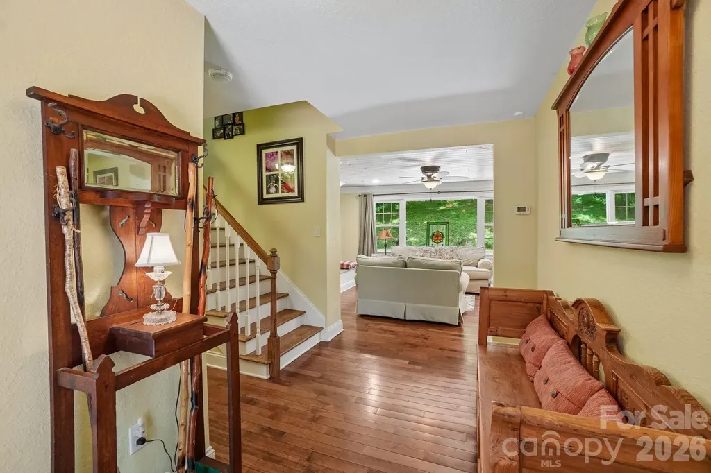 671 Trillium Lane Mars Hill NC 28754