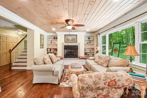 671 Trillium Lane Mars Hill NC 28754