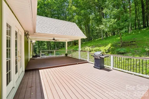 671 Trillium Lane Mars Hill NC 28754