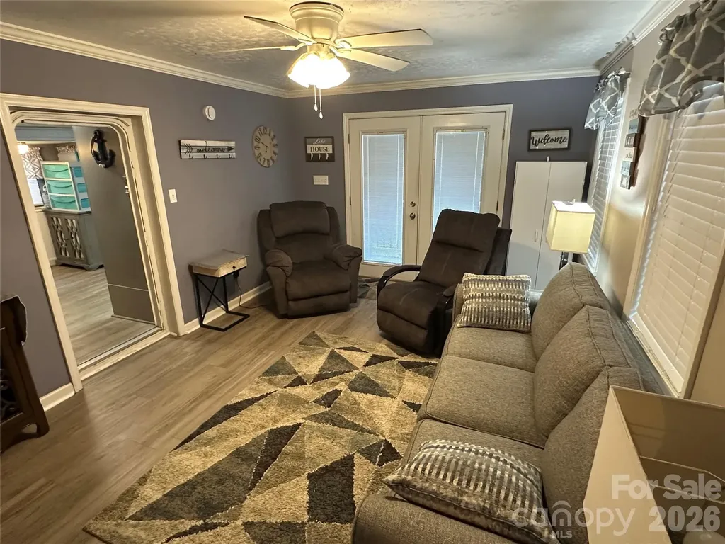 138 Marina Drive New London NC 28127