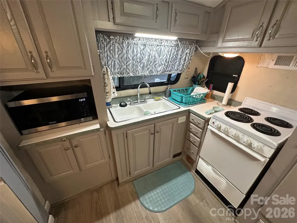 138 Marina Drive New London NC 28127